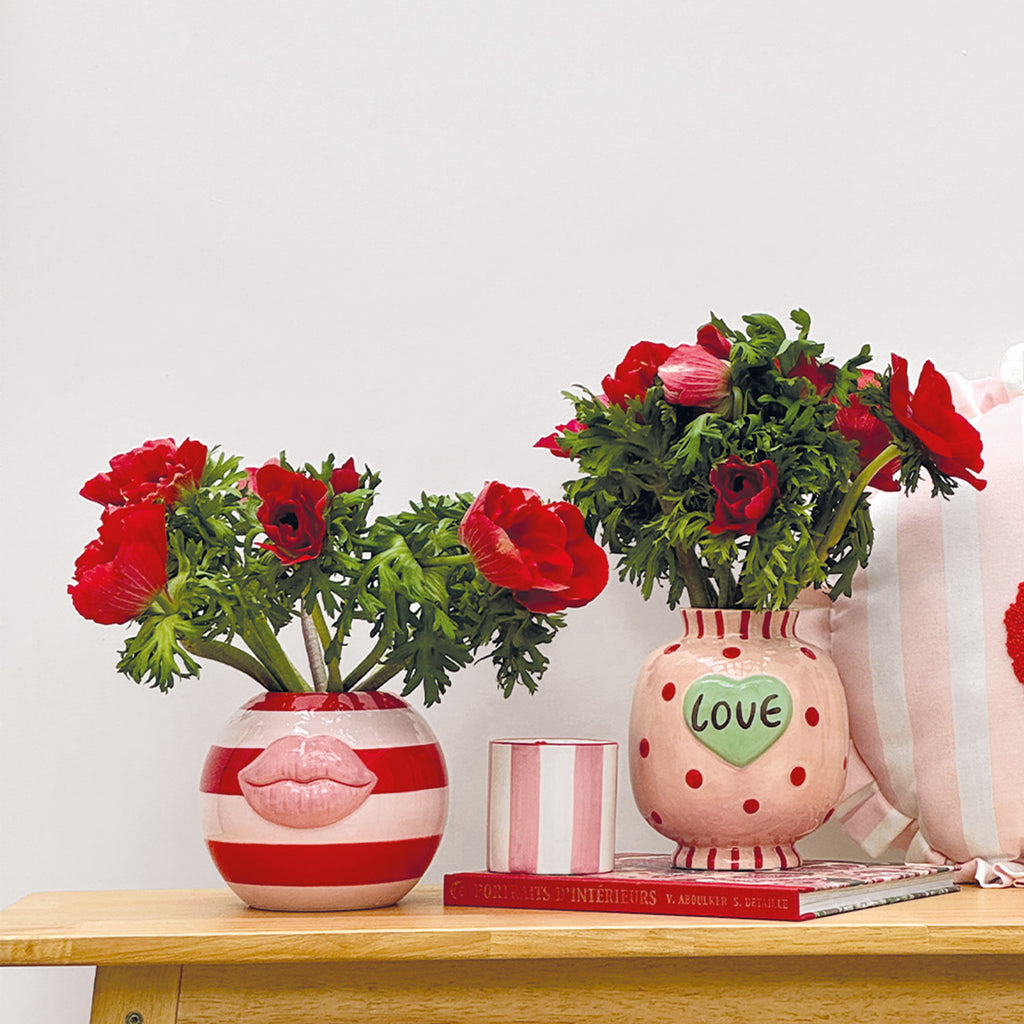 VASE KISS RAYURE ROSE L15.5 P15 H  12.3CM