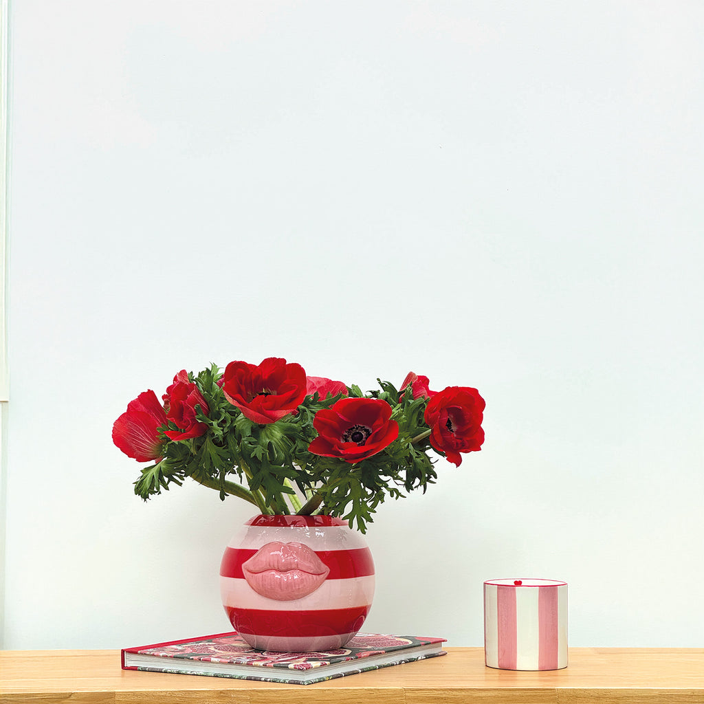 VASE KISS RAYURE ROSE L15.5 P15 H  12.3CM