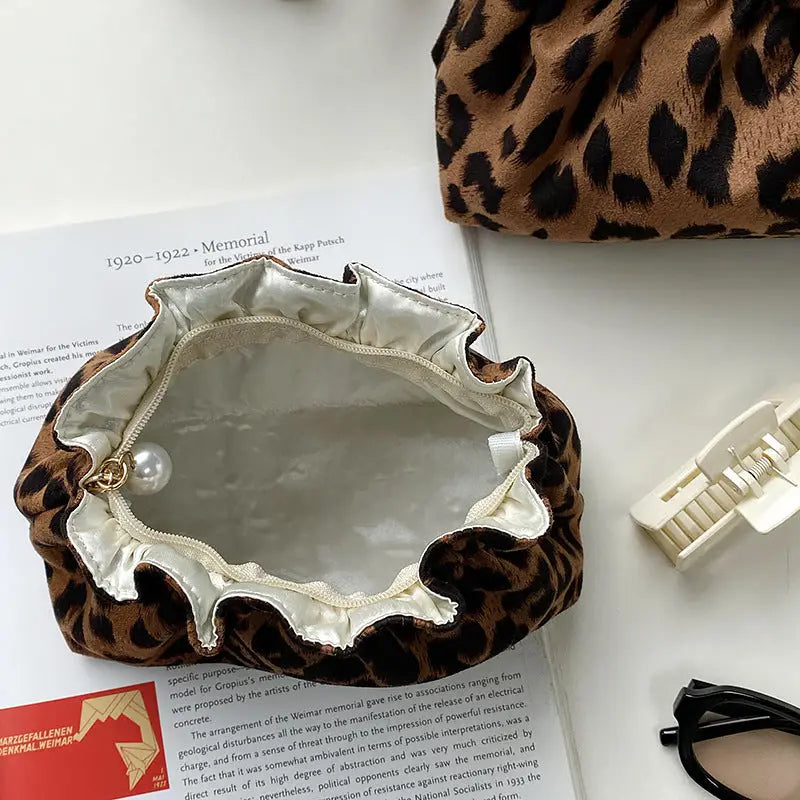 TROUSSE DE TOILLETTE  - Léopard M