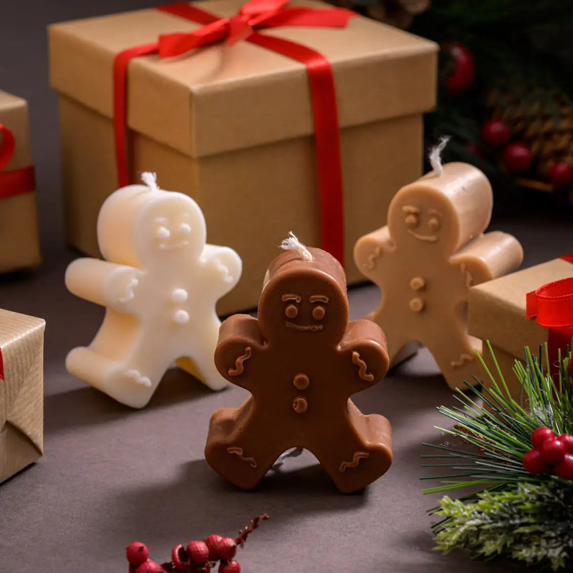BOUGIE GINGERBREAD MAN CHOCOLAT  BISCUIT AU PAIN DEPICE