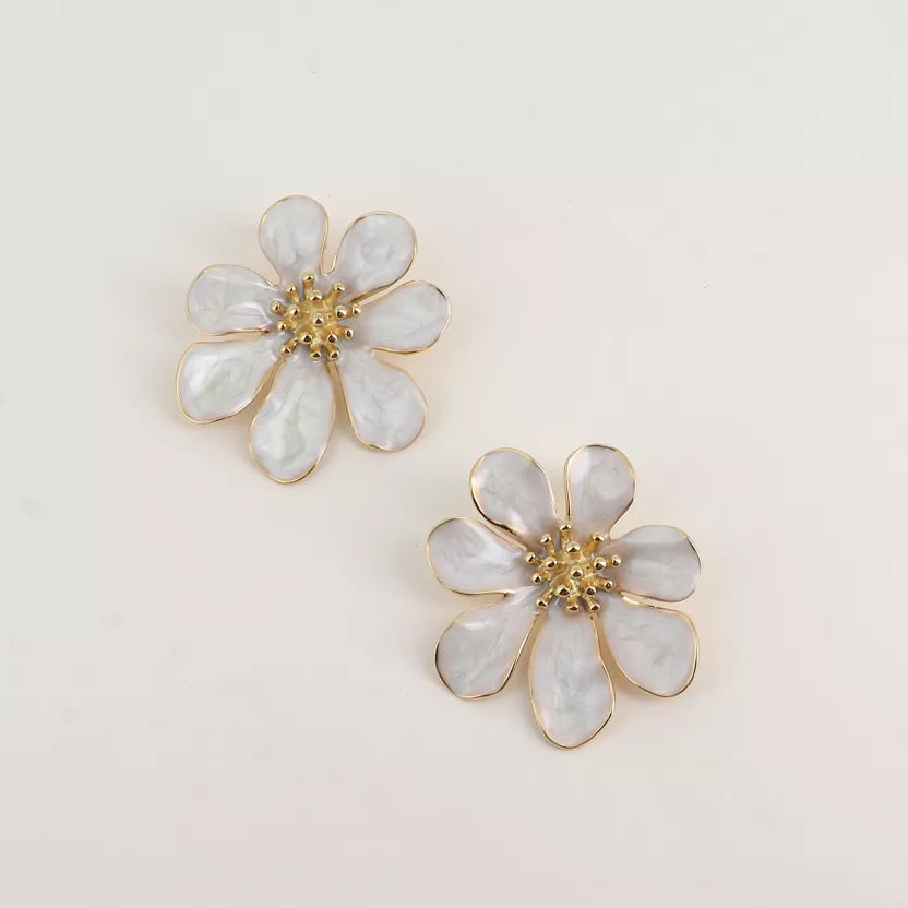 Boucles d'oreilles - Fleur nacre doré