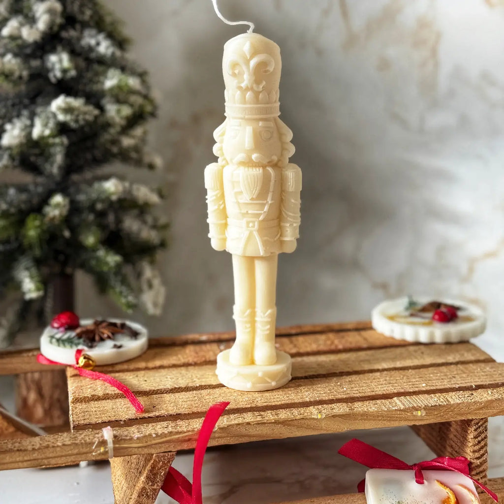 BOUGIE CASSE NOISETTE FESTIF   BISCUIT PAIN DEPICE