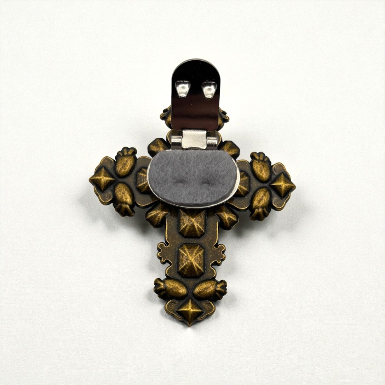 CLIP CROIX VERSAILLES EN FLEURS