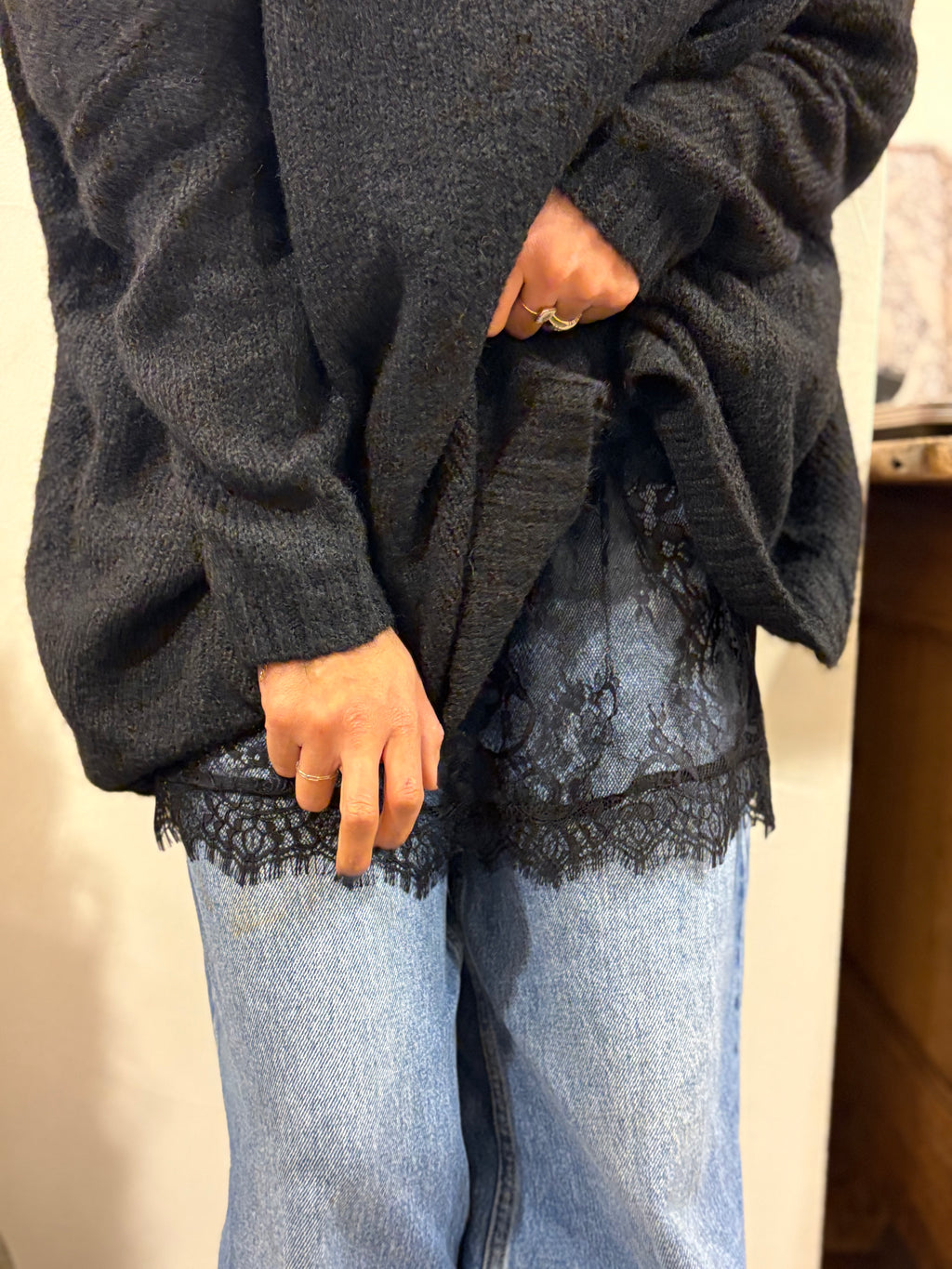 Jupe en tulle avec dentelle florale noire
