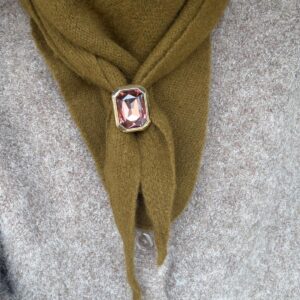 MAILLE TRIANGLE 100  LAINE VERT OLIVE