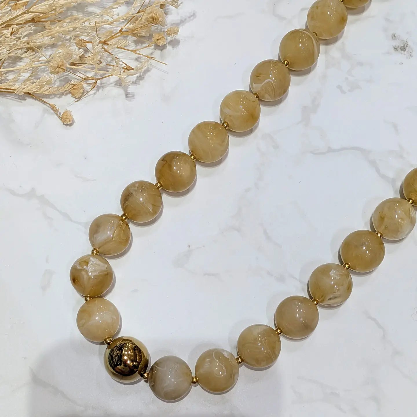 Collier boule résine - Beige