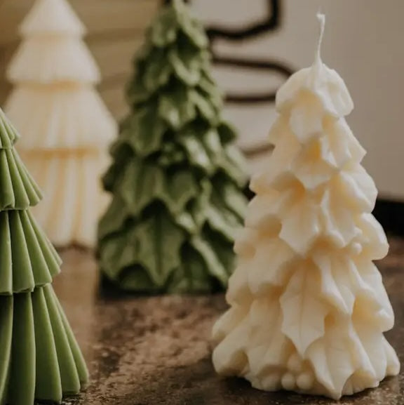 BOUGIE SAPIN CREME   BOIS DE SANTAL ET AMBRE