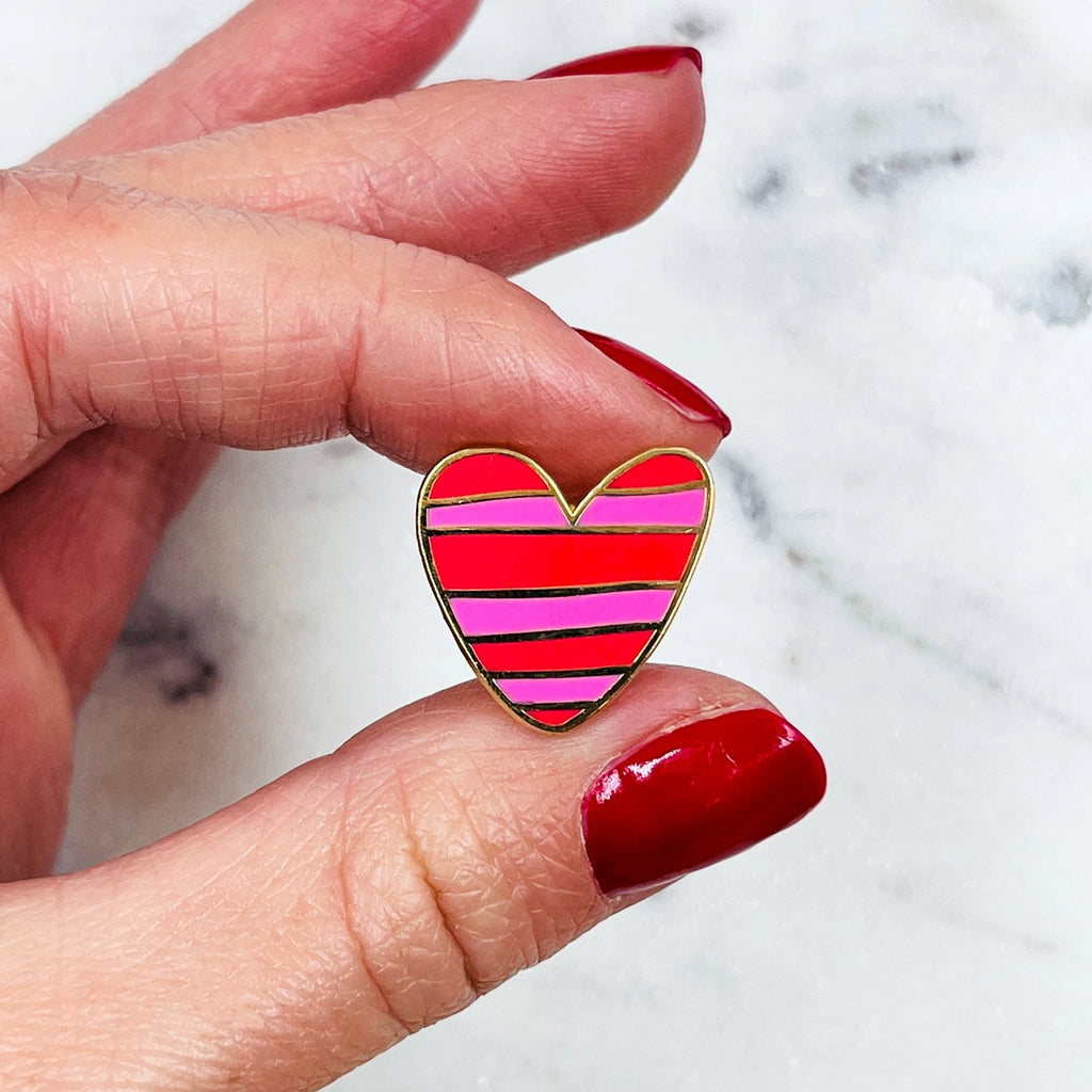 Pin's Coeur Rayé - Mamie