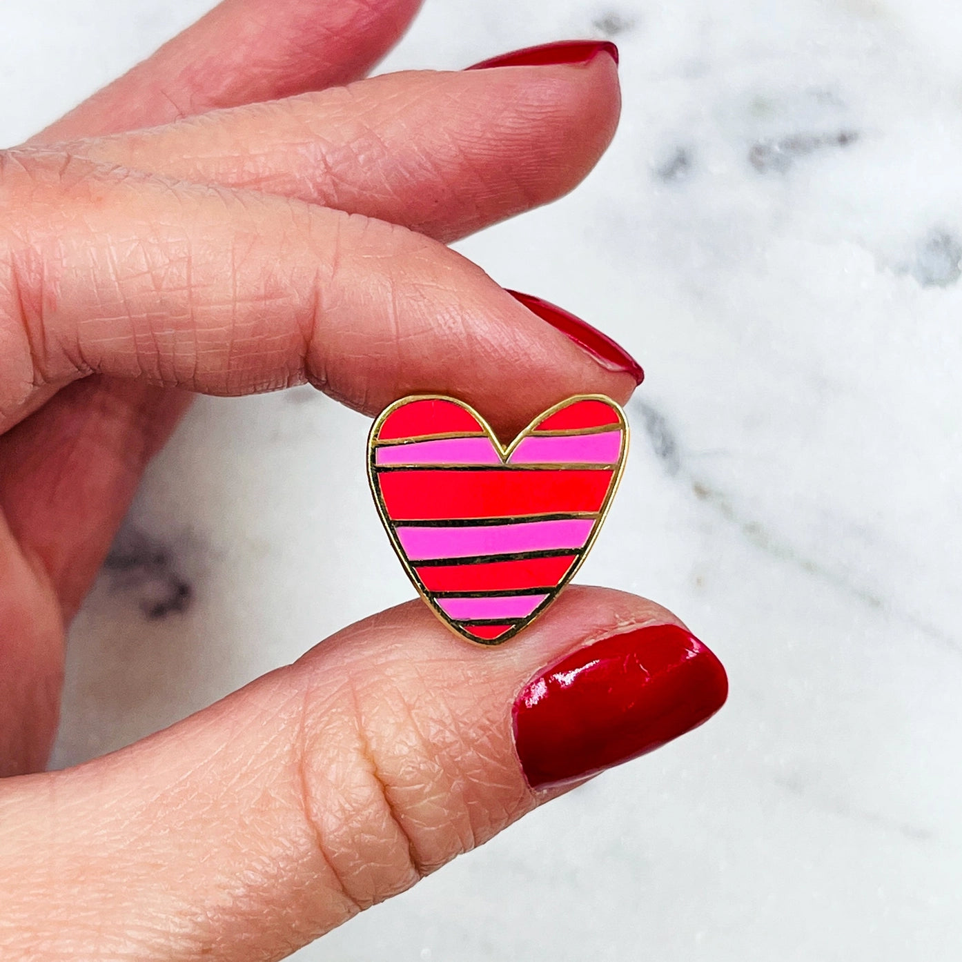 Pin's Coeur Rayé - Mamie