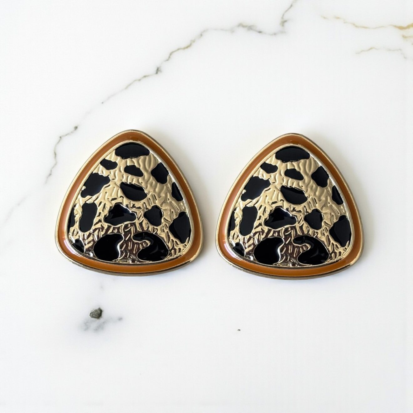 BIJOU DE BOUTON FAUVE OCRE